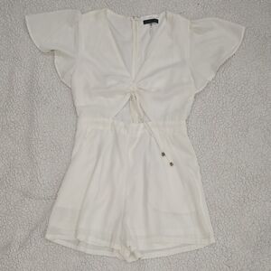 Cals‎ White Zip-Up Garment